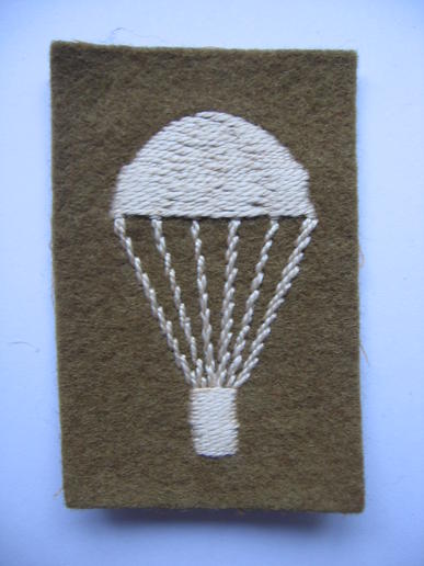 WW2 British Airborne 'Light Bulp' qualification badge