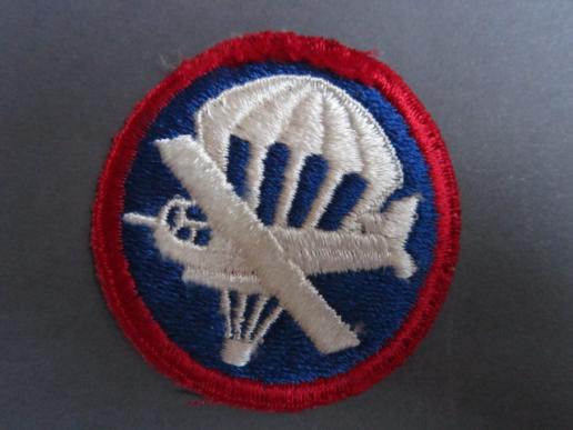 This is a perfect example of a American made enlisted man 2nd pattern Airborne/Glider garrison cap patch 