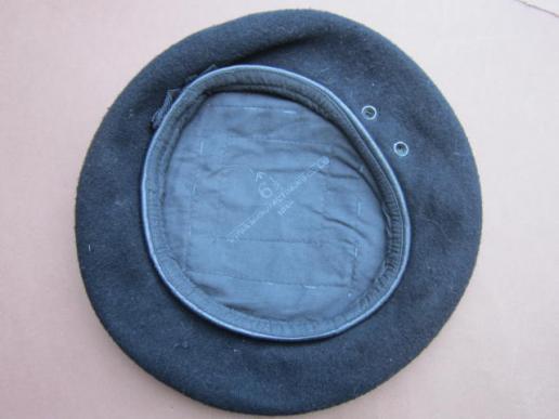 A nice and classic Supac Manufacturing Co. Ltd. 1944 dated black beret 