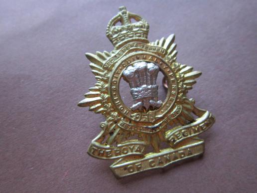 A good example of a Canadian made The Royal Regiment of Canada cap i.e beret badge