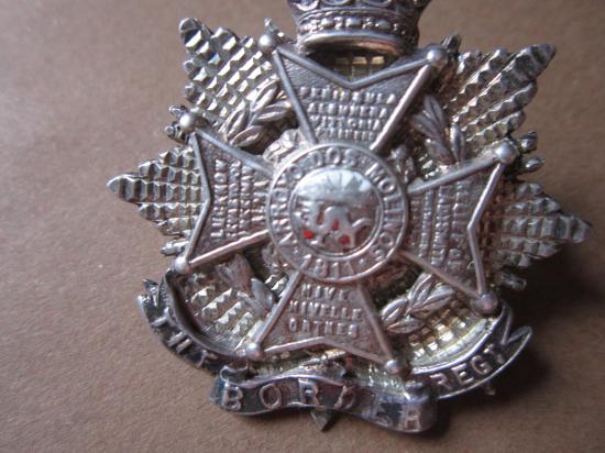 A nice Officers 'silver' Border Regiment cap badge