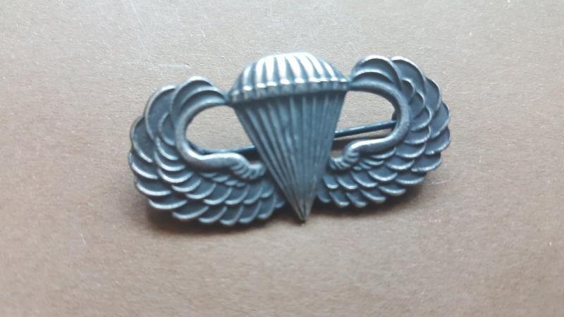 A nice British made (J.R.Gaunt London) United States Parachute qualification wing