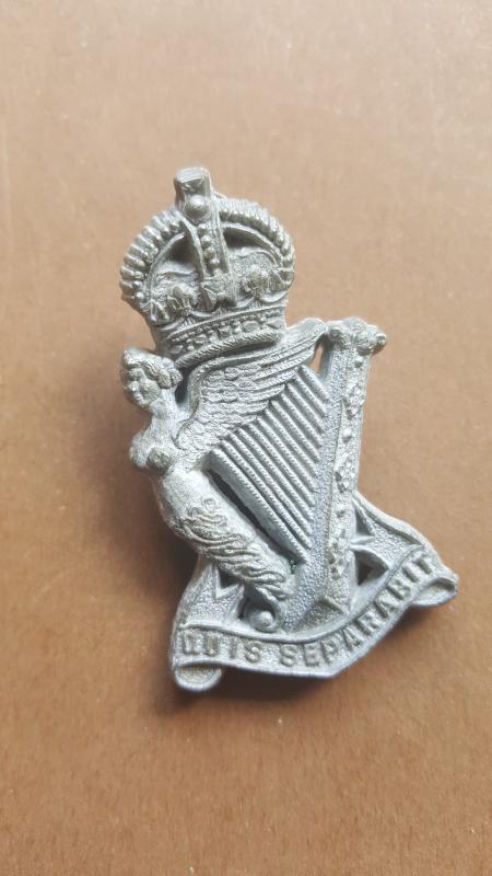 A nice and difficult to find plastic cap badge to the Royal Ulster Rifles