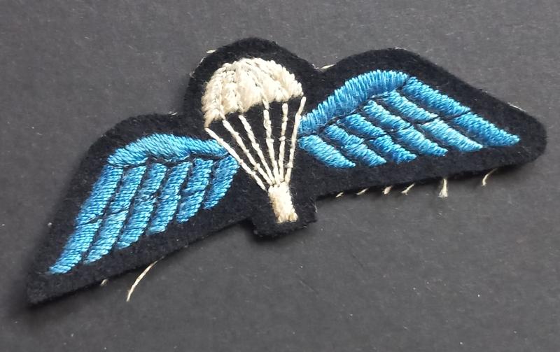 A very attractive - and not so aften seen variation - typical British made parachute qualification wing