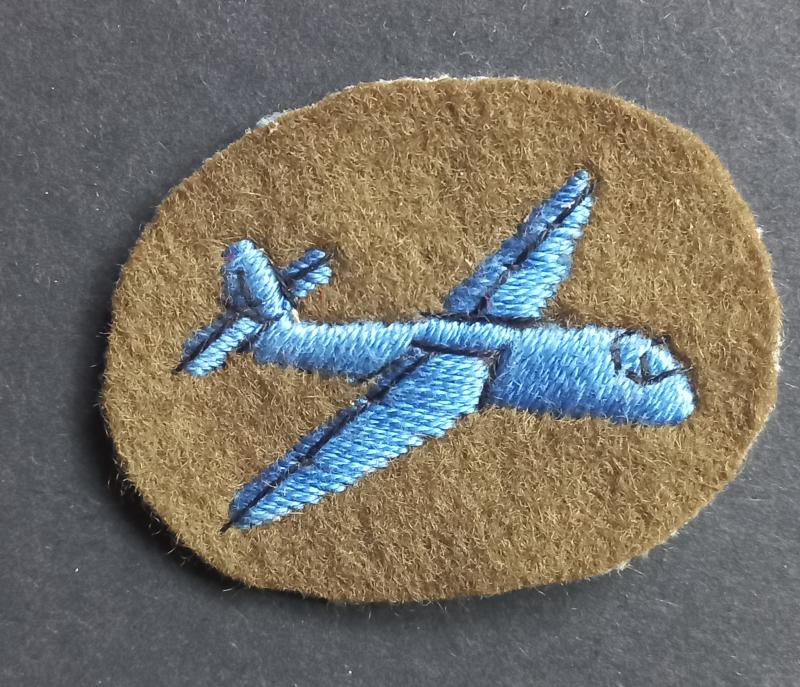 A superb (difficult to find) mid war period - on felt - un-issued British Glider trained Infantry qualification badge