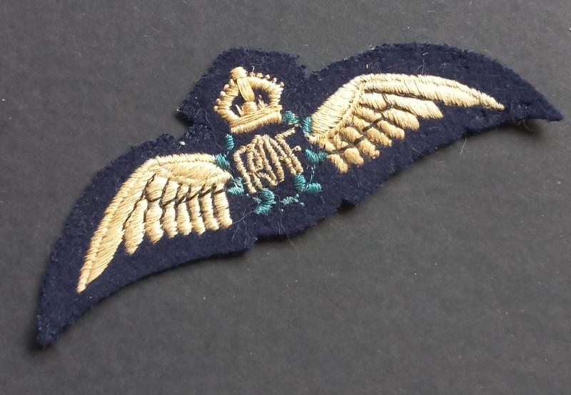 A superb - pre 1953 - RAAF (Royal Australian Air Force) Pilot's qualification wing