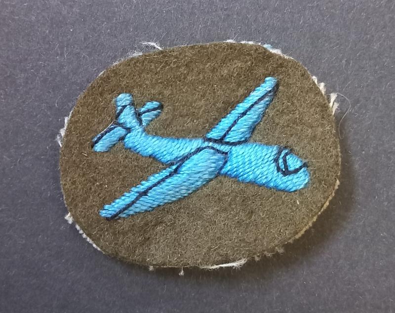 A superb (difficult to find) mid war period - on felt - un-issued British Glider trained Infantry qualification badge