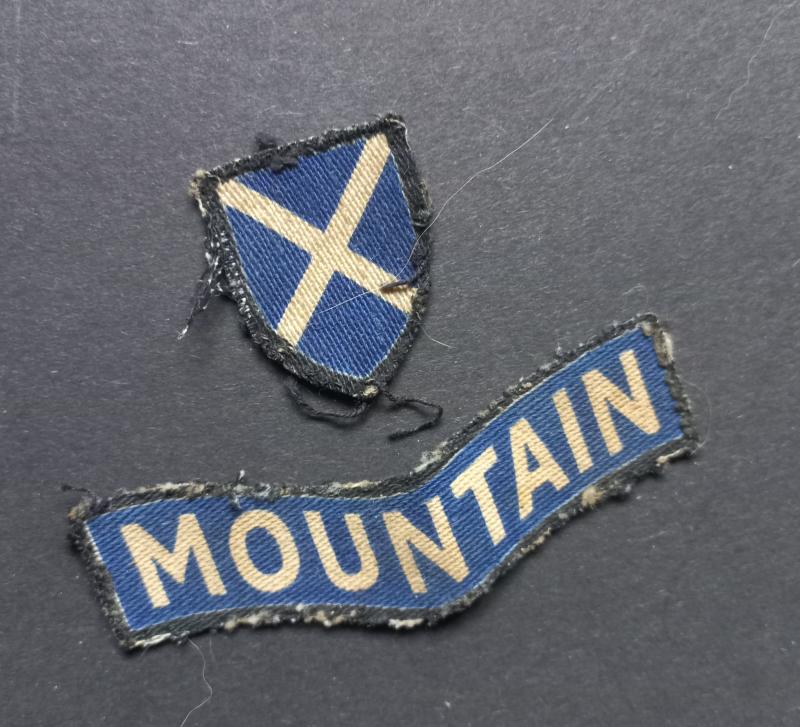 A nice - fully matching - set of printed shoulder badges to the 52nd (Lowland) Infantry Division