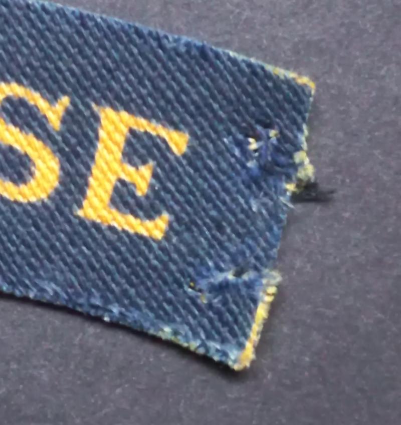 A attractive (Calico printers made) Fort Garry Horse printed shoulder title