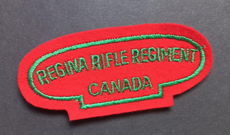 A attractive - albeit regrettably single - British made Canadian Regina Rifles shoulder title